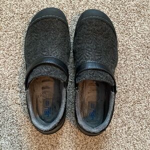 JBU Memory Foam Slip-ons